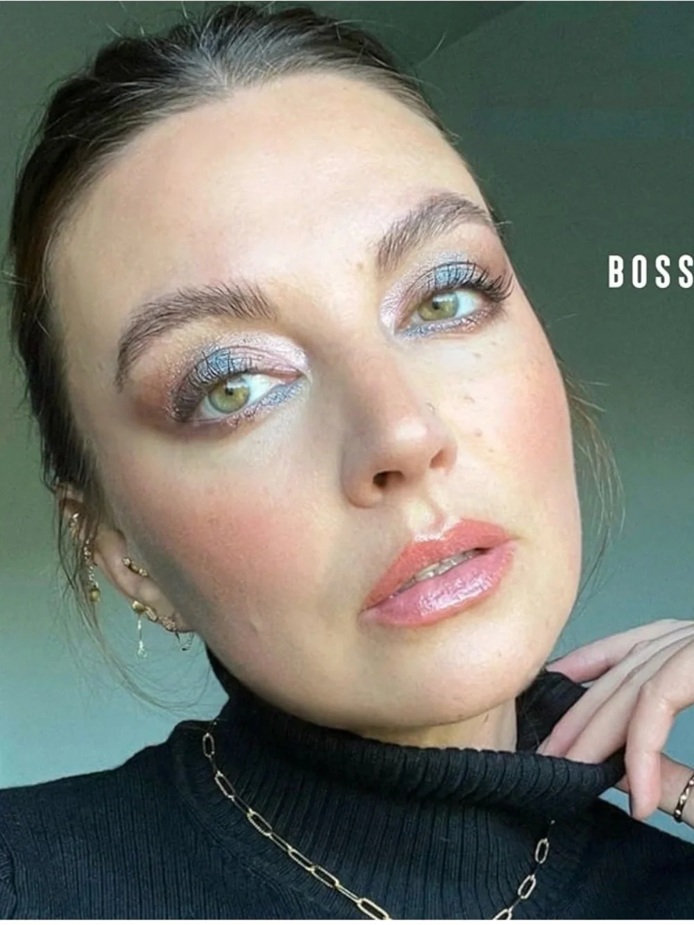 Bossy Vegan Pressed Powder 8-Item Eyeshadow, Blush & Highlighter Palette